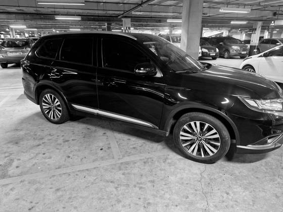 MITSUBISHI OUTLANDER 2.0 MIVEC GASOLINA HPE AUTOMÁTICO